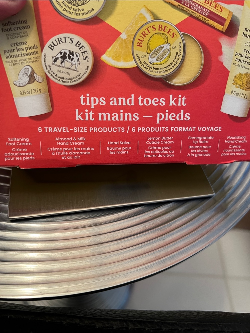BURT’S BEES TIPS and TOES NWT KIT - Picture 2 of 6